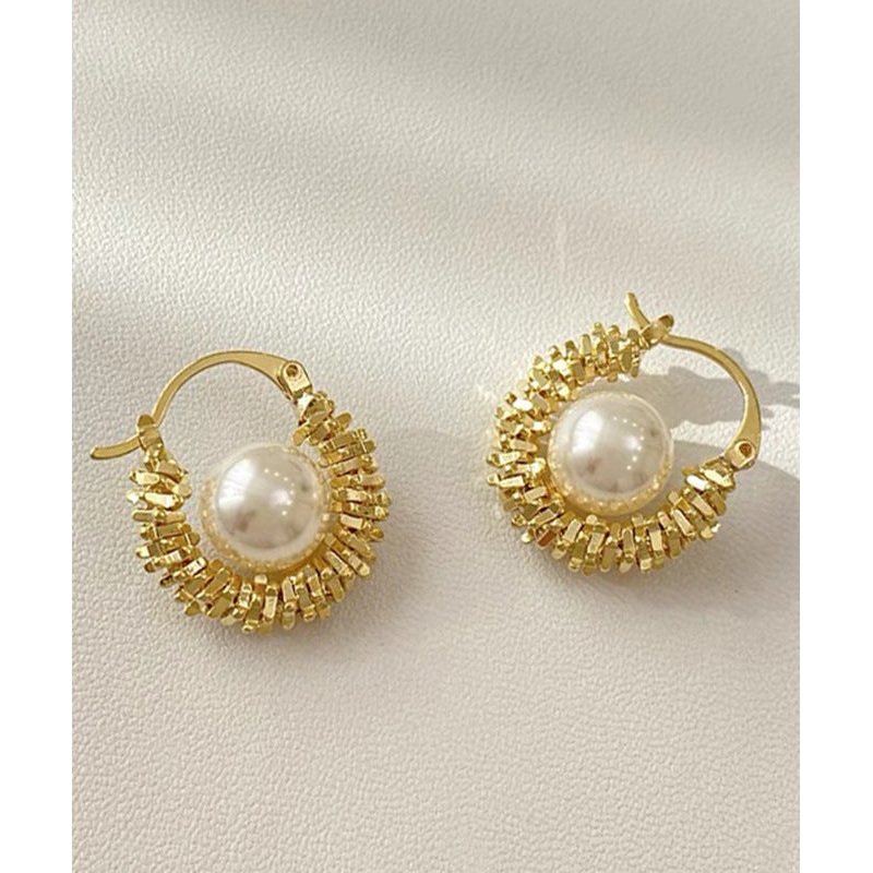 Vogue Gold Copper Alloy Asymmetrical Pearl Hoop Earrings