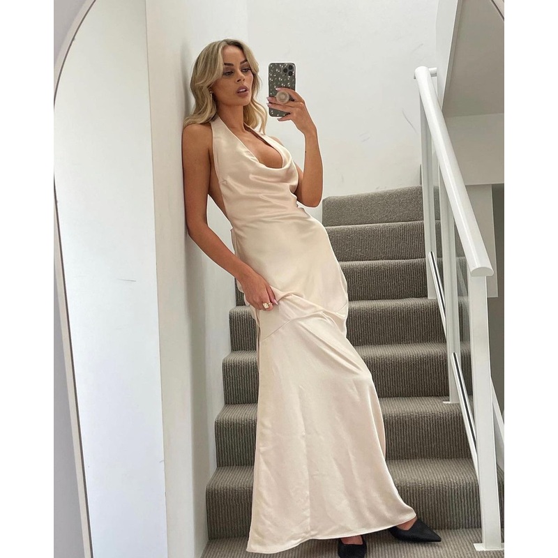 Halter Neck White Sheath Long Prom Dresses J2704