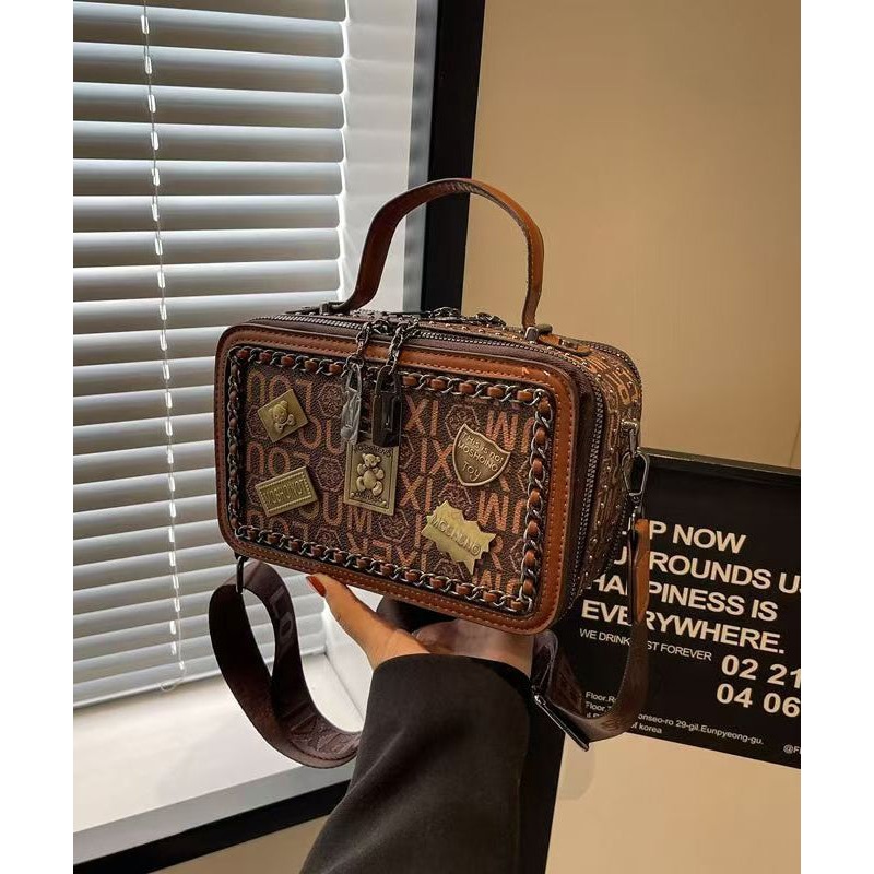 Retro 2025 New Brown Versatile Handheld Shoulder Bag