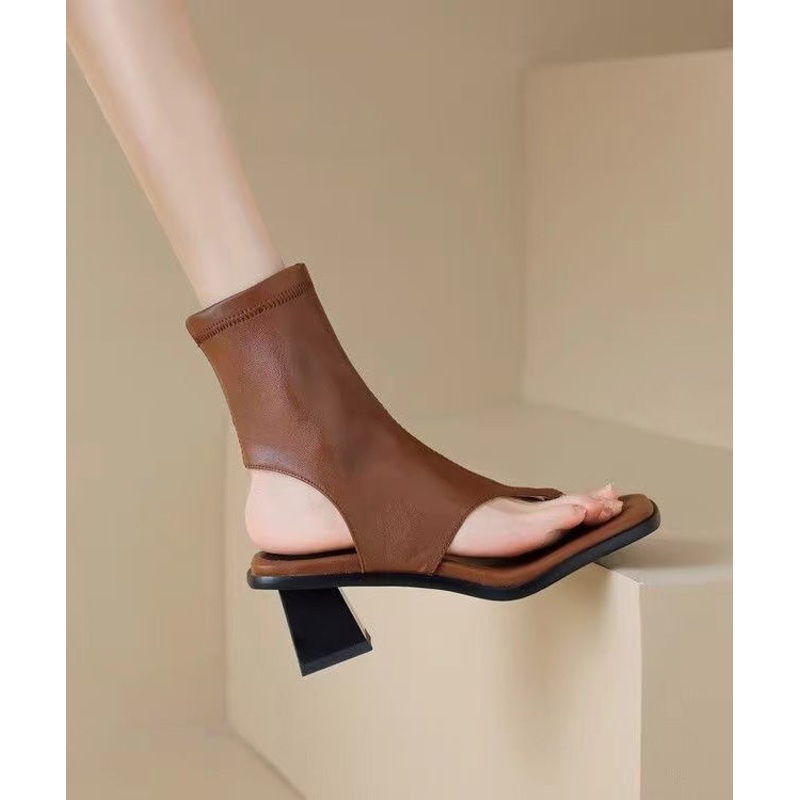 Chic Splicing Chunky Flip Flops Boots Brown Faux Leather