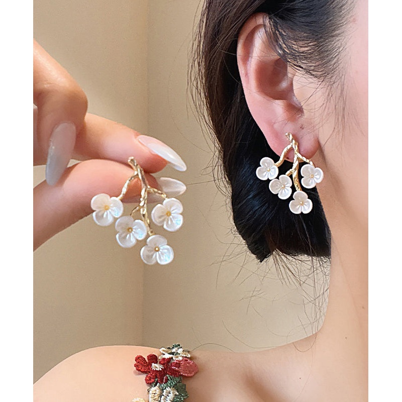 Classy White Copper Alloy Resin Peach Blossom Stud Earrings