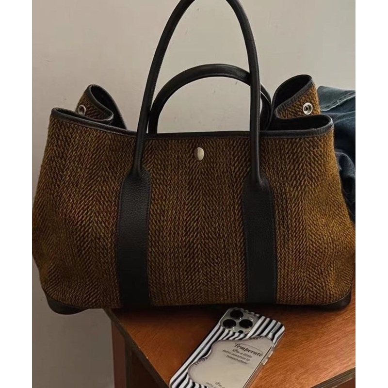 Simple Style Chocolate Large Capacity Satchel Bag Handbag