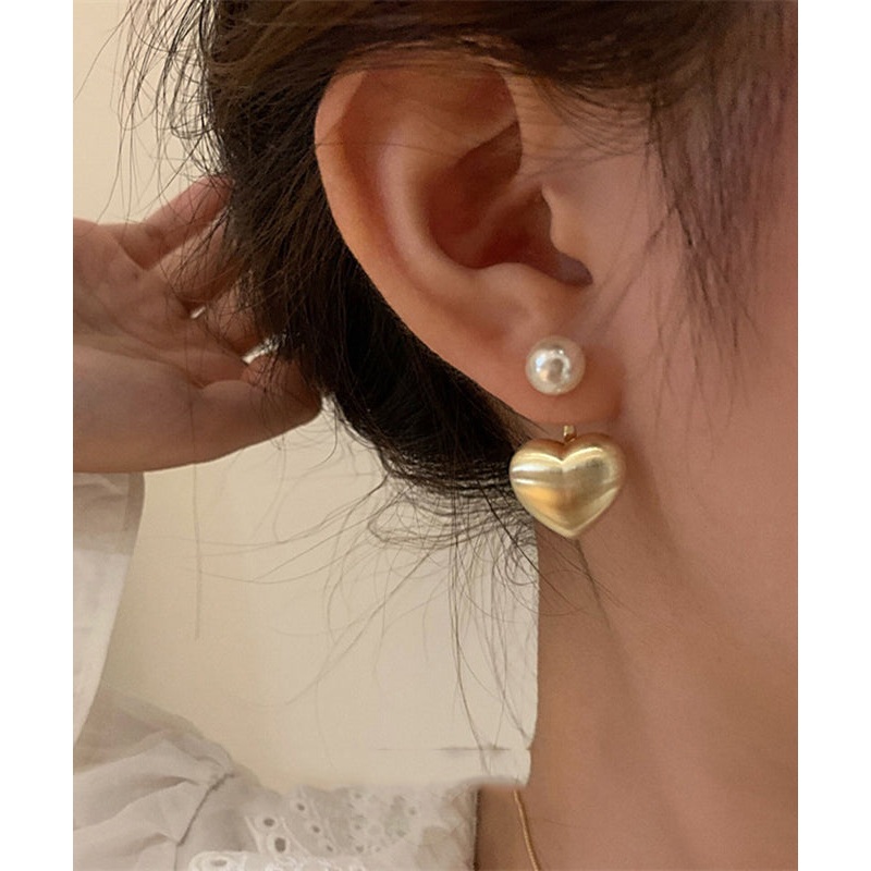 Elegant Gold Metal Alloy Dull Polish Love Pearl Stud Earrings