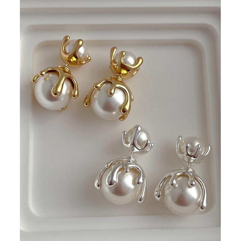 Style Gold Metal Alloy Pearl Stud Earrings