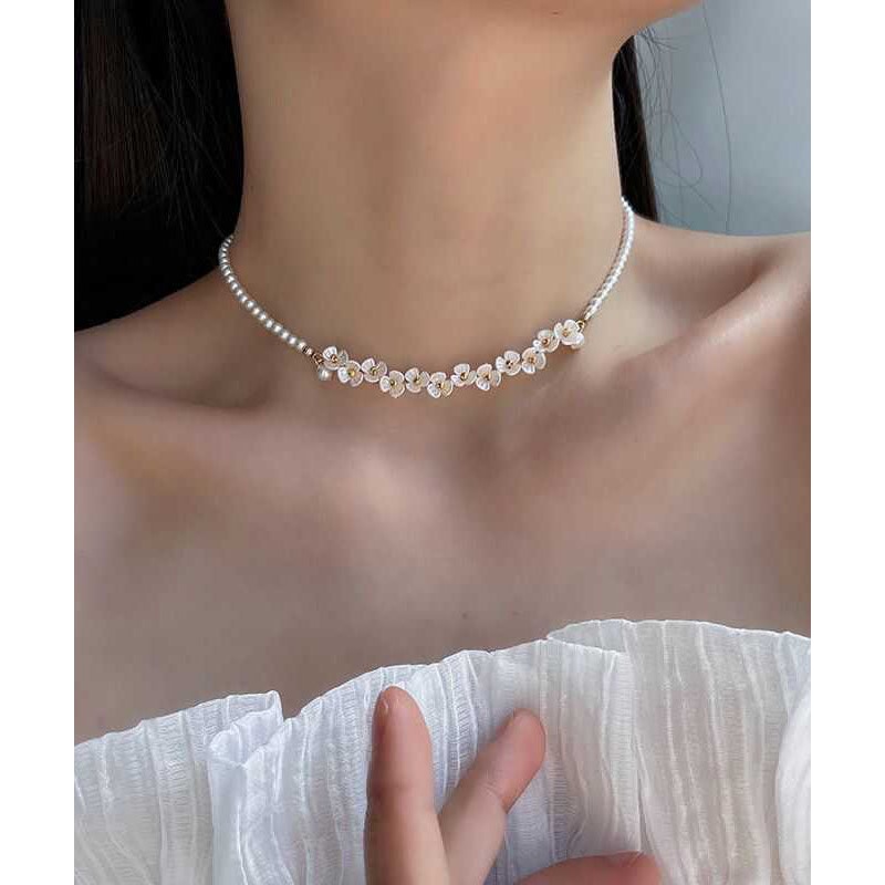 Classy White Alloy Pear Floral Gratuated Bead Necklace