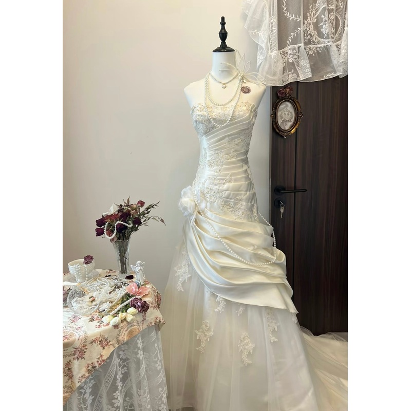 Strapless Applique Wedding Dress Elegant Bridal Dress J7718